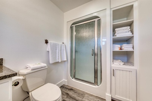 Twin Rocks Beach Retreat image 25