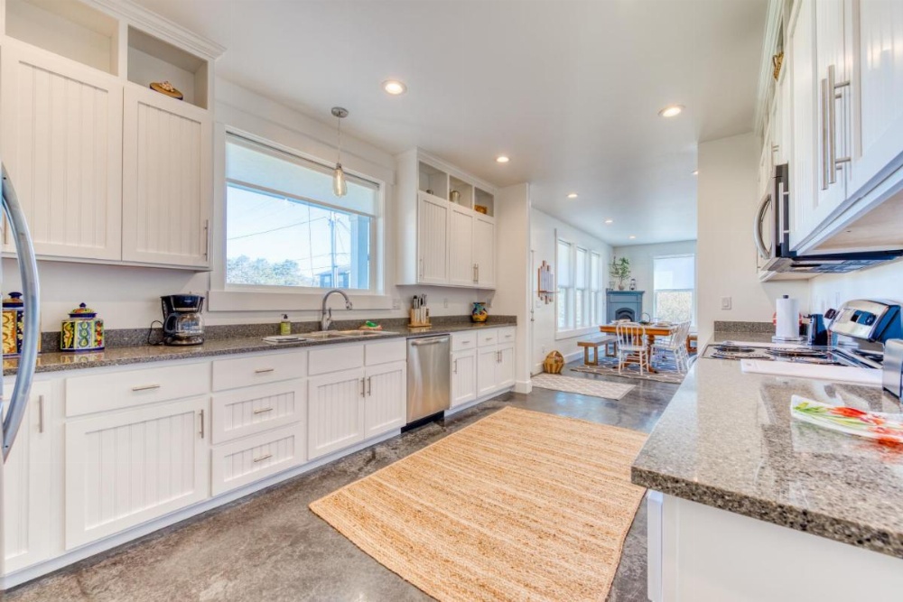 Twin Rocks Beach Retreat